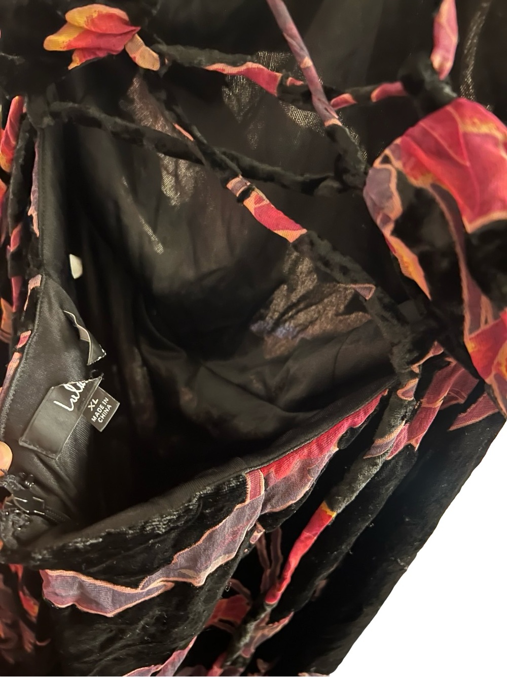Lulu's Black Velvet Floral Burnout Wide-Leg Jumpsuit with Rose Print XL - Picture 6 of 7